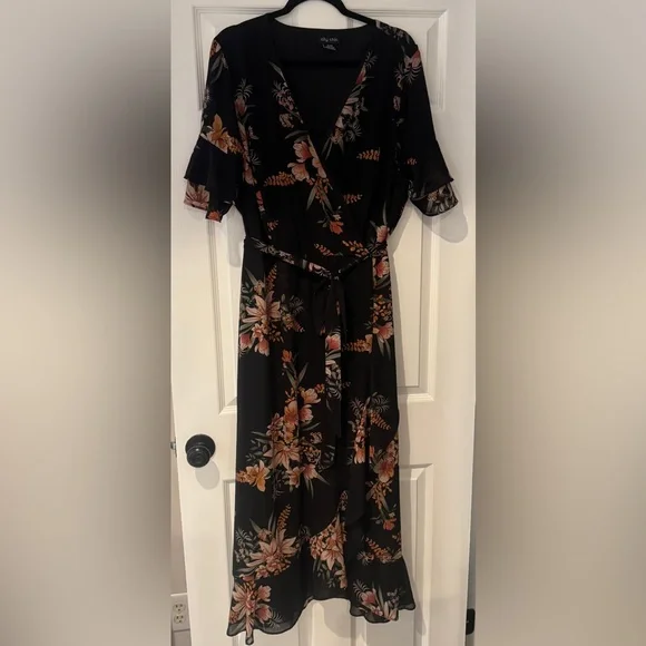 chinese dress ladies City Chic Women's Plus Size Mini Bouquet Maxi Dress, 14 at Amazon Women's  Clothing store main image 1